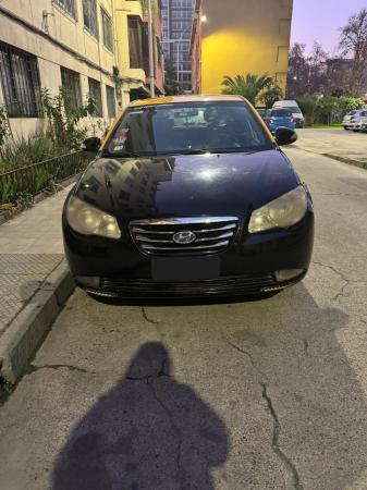 VENDO TAXI BÁSICO CON PAPELES AL DÍA