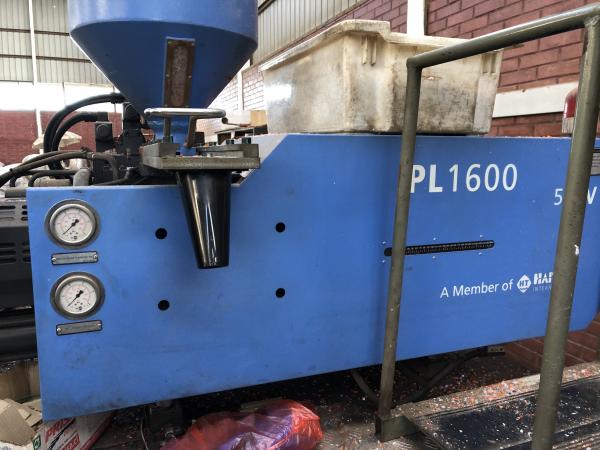 INYECTORA PLASTICOS TIANJIAN PL1600