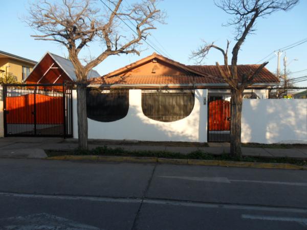 PROPIEDAD ESQUINA BIEN UBICADA // APTA CORPORACIÓN