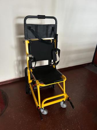 SILLA SALVAESCALERA 