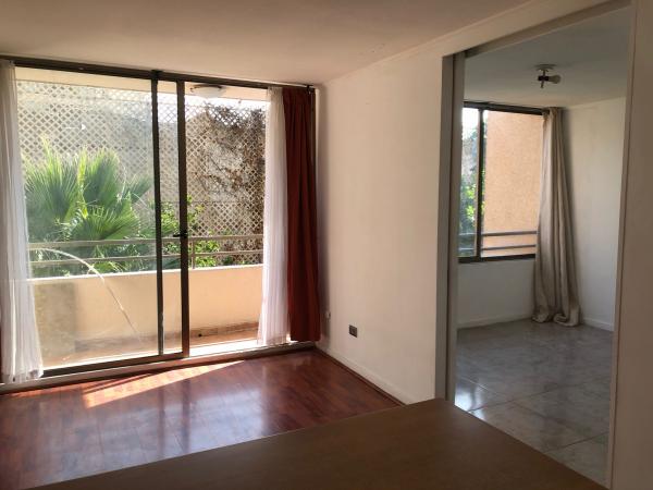 ARRIENDO DEPTO METRO REPUBLICA