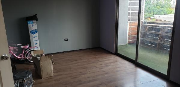 SE ARRIENDA 2 PISO 