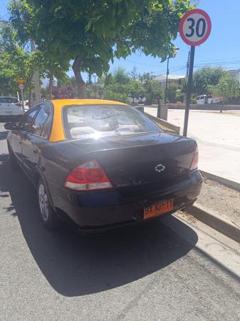 SE VENDE TAXI CON DERECHOS 