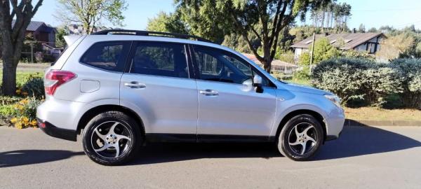 VENDO SUBARU FORESTE 2016