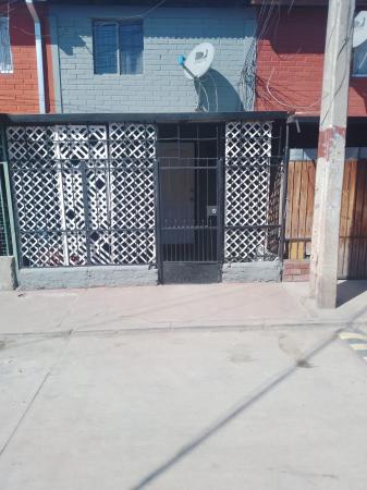  CASA  2 PISOS SAN LUIS 4 SANEADA