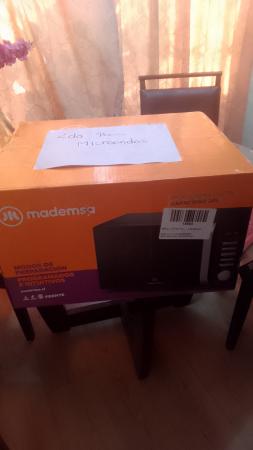 VENDO MICROONDAS NUEVO DE PAQUETE MADEMSA , 