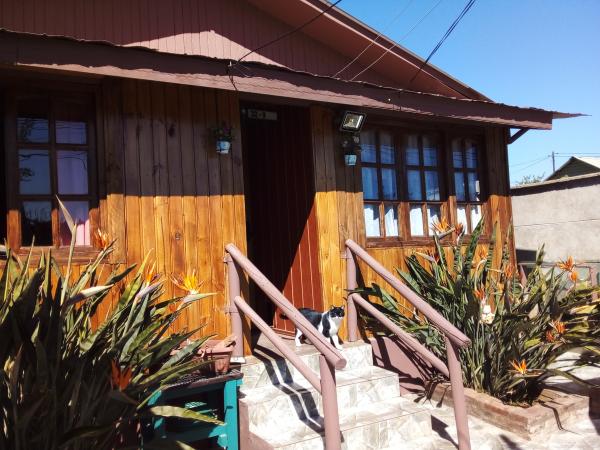SE VENDE UN TERRENO 2 CASAS