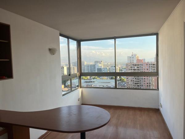 ARRIENDO DPTO 1 DORM. METRO STA LUCIA