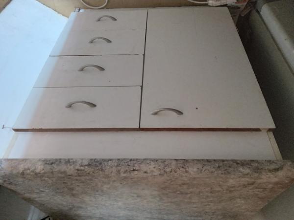 MUEBLE DE COCINA.