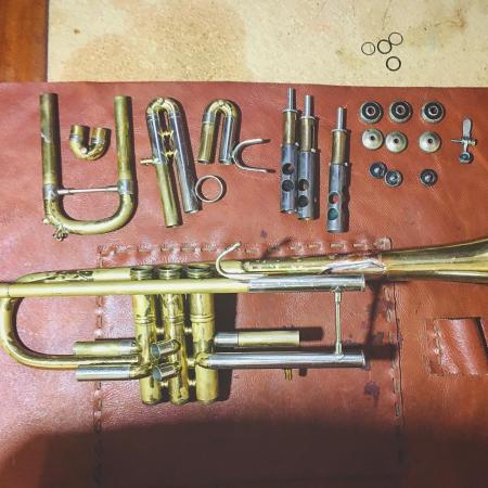 SERVICIO DE MANTENCIÓN DE INSTRUMENTOS DE VIENTOS