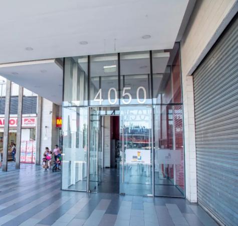 ARRIENDO OFICINA 3 PRIVADOS 2B 1K 1E
