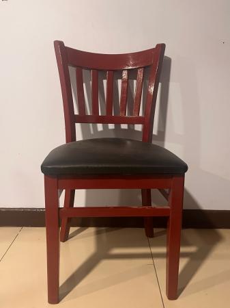 SILLAS DE MADERA