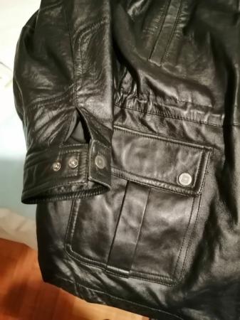 LIQUIDO CHAQUETA DE CUERO