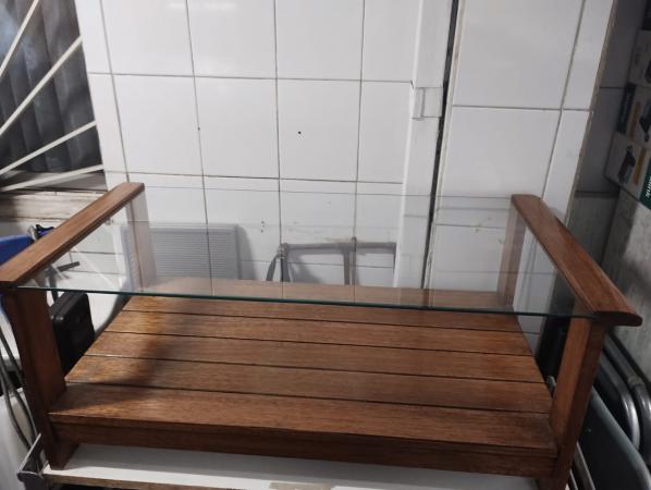 MESA DE VIDRIO
