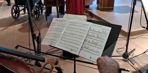 MÚSICA DE CORO PARA SERVICIO FÚNEBRE , IGLESIA 