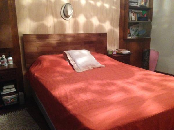 SE ARRIENDA CASA CON 3 HABITACIONES, COMEDOR, BAÑO