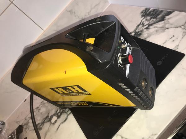 VENDO MAQUINA PARA SOLDAR M H INVERTFLASH KATANA 