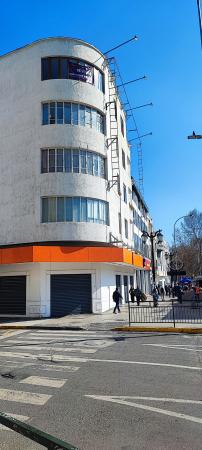 DEPARTAMENTO A PASOS METRO REPUBLICA