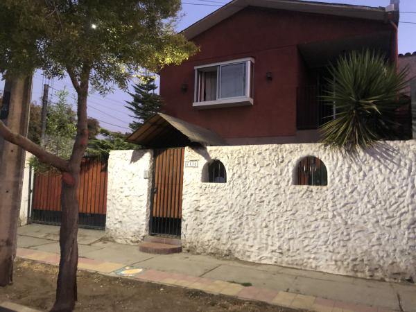 BONITA CASA EN 2 NIVELES