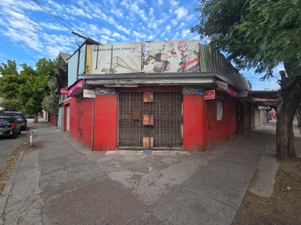 CASA CON 4D, 2B Y 3 LOCALES COMERCIAL EN CONCHALÍ