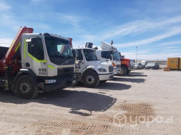 ARRIENDO CAMION PLUMA MENSUALES /  DOC. AL DIA