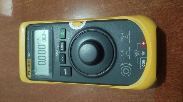 FLUKE	707	LOOP CALIBRATOR