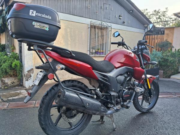 VENDO MOTO POR RENOVACIÓN 