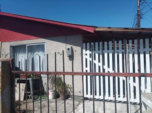 VENDO CASA EN LA ENTRADA DE BOCA SUR