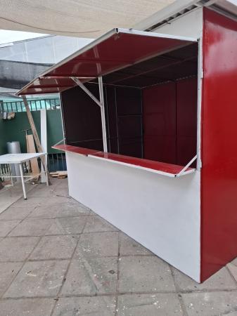 VENDO QUIOSCO 2 X 3 IMPECABLE