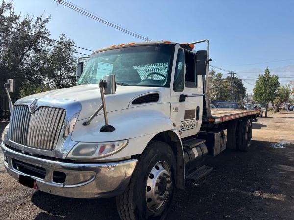 CAMIÓN INTERNATIONAL 4300 SBA