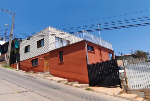 CASA BARRIO RESIDENCIAL VALPARAÍSO VISTA AL MAR