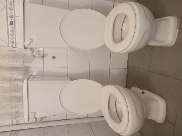 VENDO TAZAS DE BAÑO