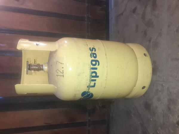 VENDO CILINDRO DE GAS DE 11 KILOS, BUEN ESTADO