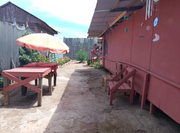 VENDO TERRENO CON CASA