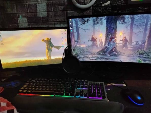 VENDO POR URGENCIA PC MAS ACCESORIOS