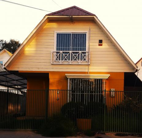 CASA DE DOS PISOS INDEPENDIENTE  BARRIO NORTE