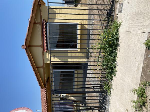 CASA 3 DORMITORIOS 2 BAÑOS 
