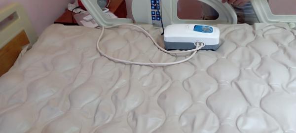 VENDO CAMA CLÍNICA