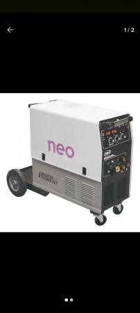 VENDO SOLDADORA COMPLETAMENTE NUEVA