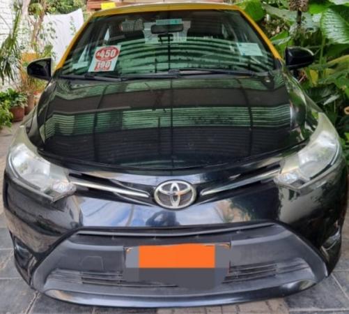 VENDO TAXI BÁSICO TOYOTA YARIS 2016