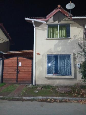SE ARRIENDA CASA EN PEÑAFLOR 