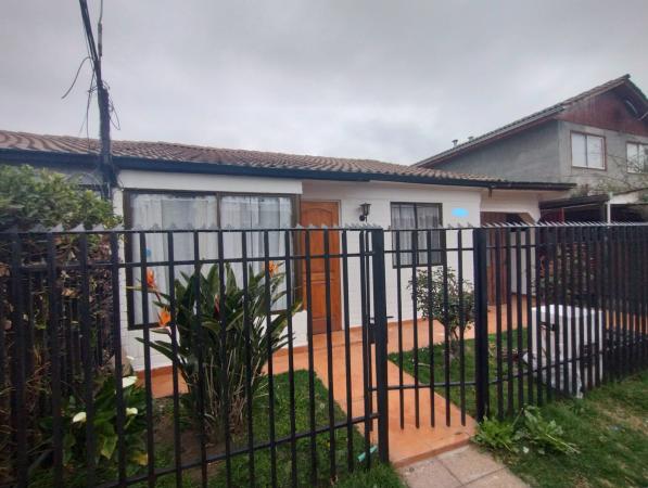 CASA DE 2D Y 2B EN LA CIUDAD SATÉLITE DE MAIPÚ