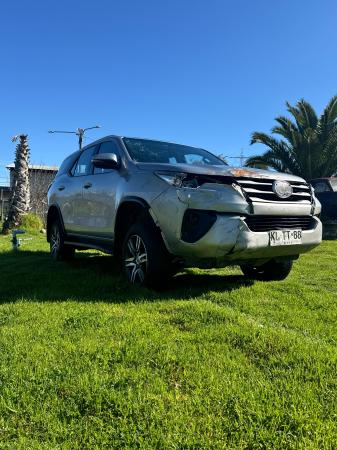 TOYOTA FORTUNER