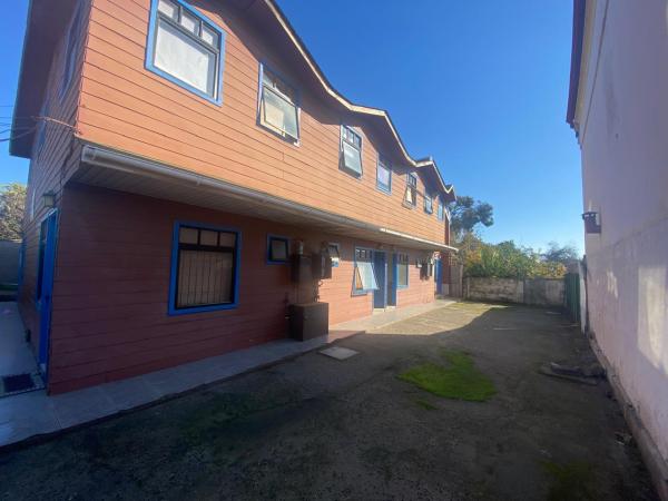 SE VENDE CASA CON 8 DEPARTAMENTOS