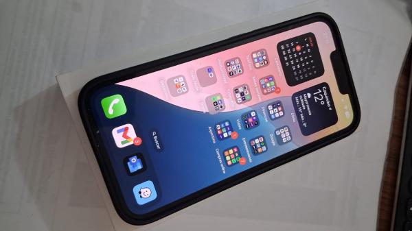 IPHONE 13 128GB + APPLE WATCH SERIES 3 GPS 42MM