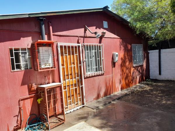 ARRIENDO CASA INTERIOR TOTALMENTE INDEPENDIENTE 
