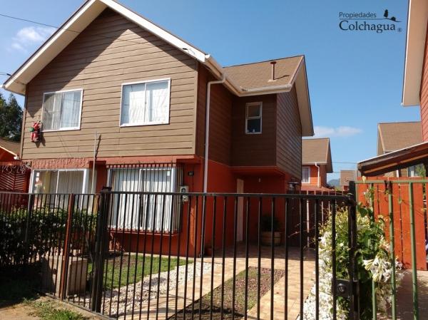 ARRIENDO CASA EN SANTA CRUZ.